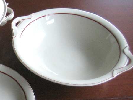 9497 9" Oval Vegetable Bowl