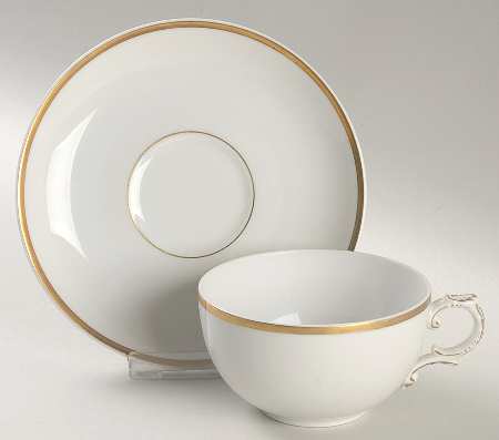 061 Flat Cup & Saucer Set