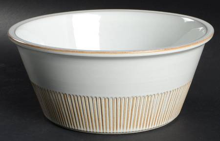 Cleopatra 9" Round Vegetable Bowl