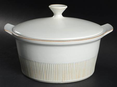 Cleopatra 2.25 Qt Round Covered Casserole
