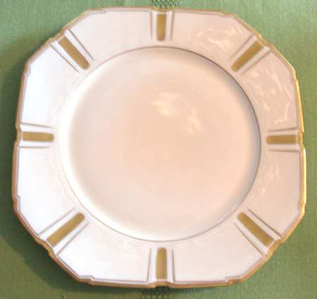 FUR94 Square Salad Plate