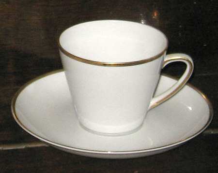 FR291 Flat Cup & Saucer Set
