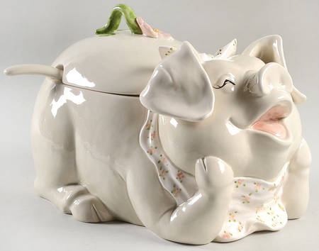 Pigs Tureen & Lid w/Ladle