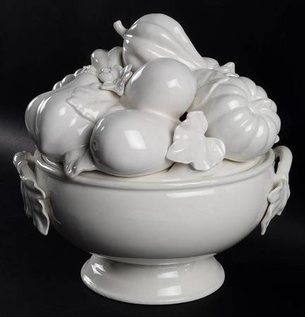 Bristol Figural Tureen & Lid