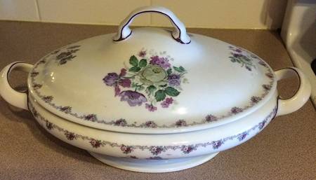FR322 Oval Covered Vegetable