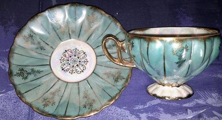 2648 Footed Cup & Saucer Set
