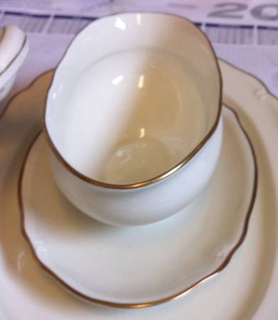 0856 Gravy Boat with Attached Underplate