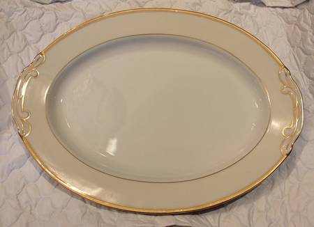 400 12" Oval Serving Platter