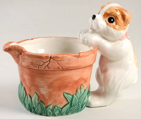 Arlo and Friends Creamer