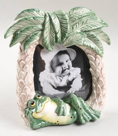 Frog Dundee Frame-Holds 3 1/2" X 4"