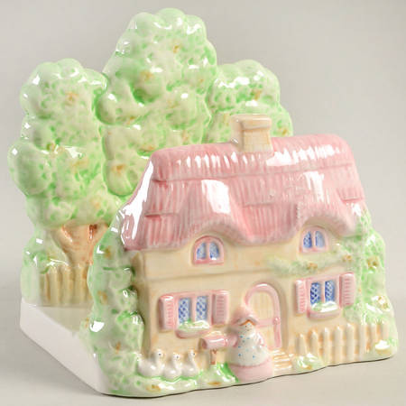 Village Green House Letter Holder