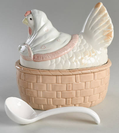 Nesting Hen Small Tureen W/Lid & Ladle