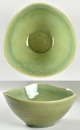 FOP15 9" Triangular Serving Bowl
