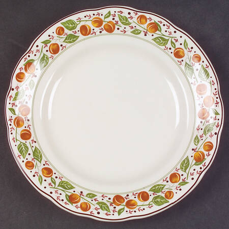 Les Tartes Salad/Dessert Plate
