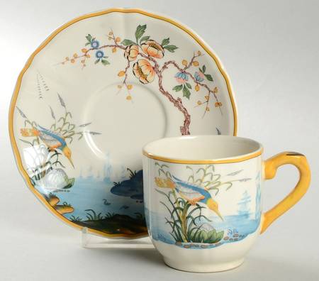 Magellan Flat Cup & Saucer Set