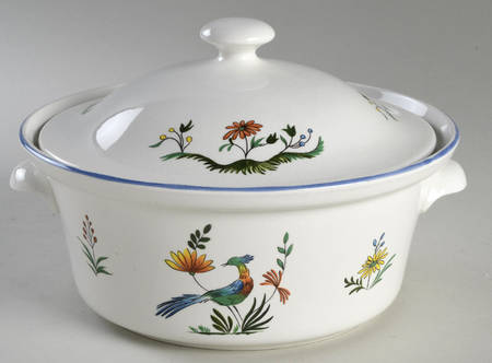 Oiseaux de Paradis 1.75 Qt Round Covered Casserole