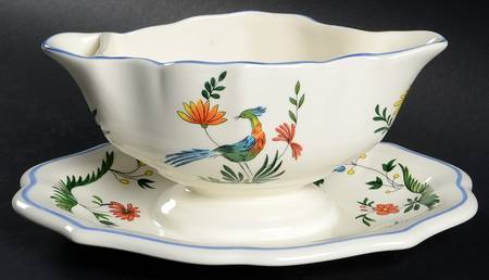 Oiseaux de Paradis Gravy Boat with Attached Underplate