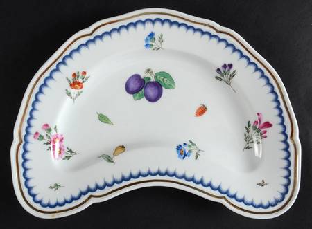 Italian Fruits (Antico Doccia) Crescent Salad Plate