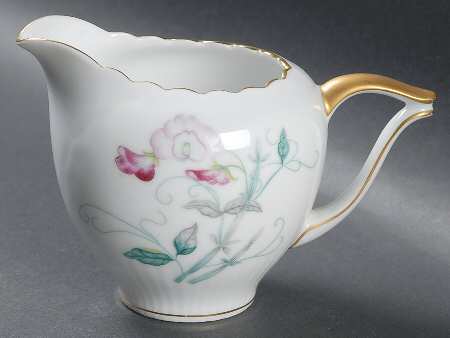 Sweet Pea Creamer