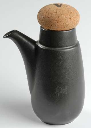 Le Rotisseur Vinegar with "V" Cork Stopper