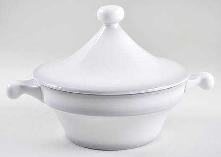 Lorraine 2 Qt Round Covered Casserole