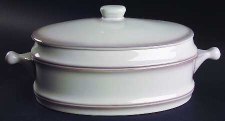 Lorraine 2.5 Quart Oval Covered Casserole