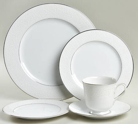 Concerto 40 Piece Estate Set