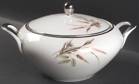 Lady Diana Round Covered Vegetable by Grace