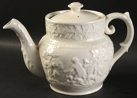 Hunt Club Teapot & Lid