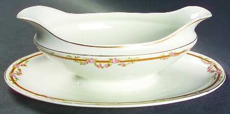 Ardmore Gravy Boat with Attached Underplate