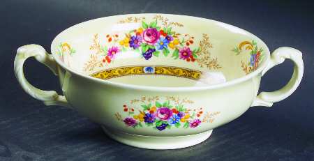 The Beatrice Footed Cream Soup Bowl