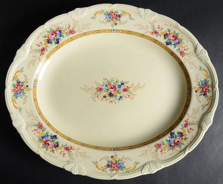 The Beatrice 16" Oval Serving Platter
