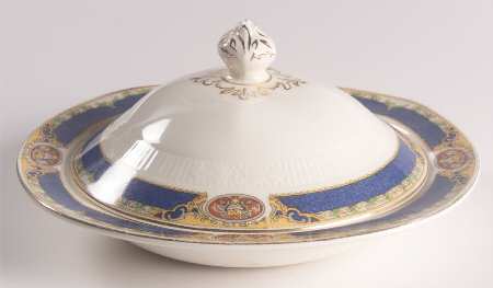 Chelmsford Round Covered Butter