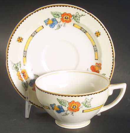 Dartmouth Footed Cup & Saucer Set