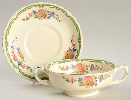 The Elsa Footed Cream Soup Bowl & Saucer Set
