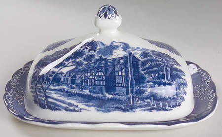 English Country Inns Blue Square Covered Butter