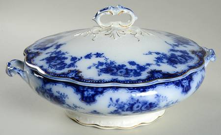 Florida (Flow Blue, Gold Trim) Round Covered Vegetable