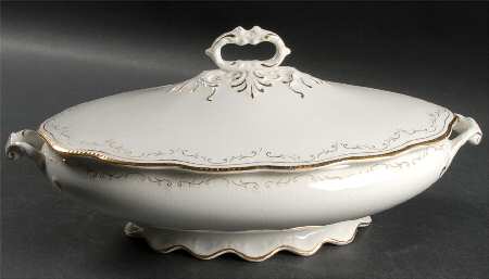 520 Oval Covered Vegetable