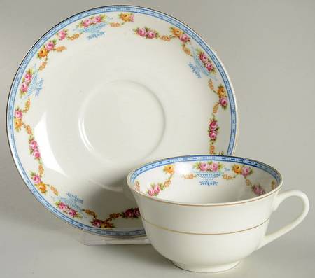 Royston, The Flat Cup & Saucer Set
