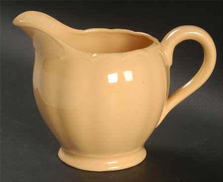 Laburnum 16 Oz Pitcher