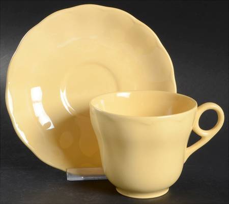 Laburnum Flat Cup & Saucer Set
