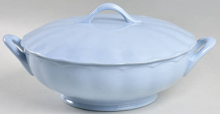 Lupin Blue (Rim) Round Covered Vegetable