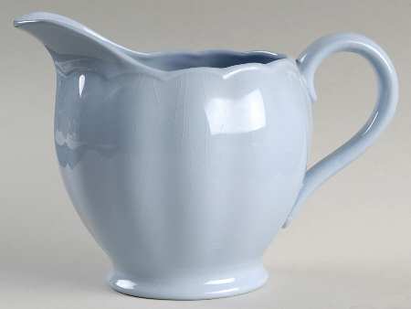 Lupin Blue (Rim) 24 Oz Pitcher