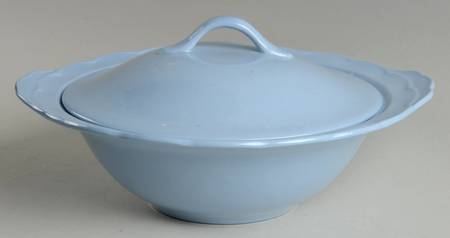 Lupin Blue (Rim) Round Covered Vegetable