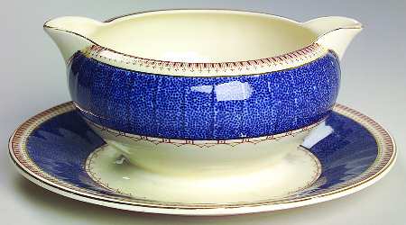 Melrose (Wide Blue Rim, Smooth) Gravy Boat with Attached Underplate