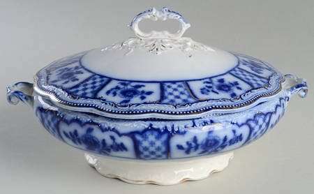 Melbourne (Flow Blue) Round Covered Vegetable