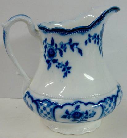 Melbourne (Flow Blue) 80 Oz Pitcher
