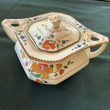 Rochester Sugar Bowl & Lid by Grindley
