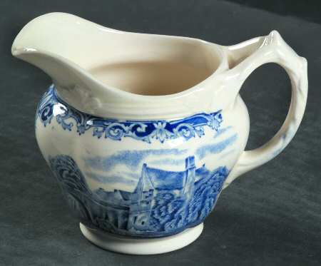 Scenes After Constable Blue (Vine Edge, Cream) Creamer