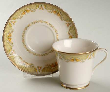 Footed Cup & Saucer Set